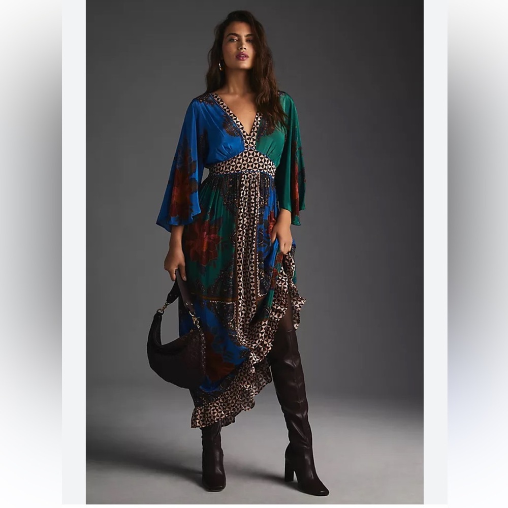 Farm Rio bell sleeve gorgeous dress